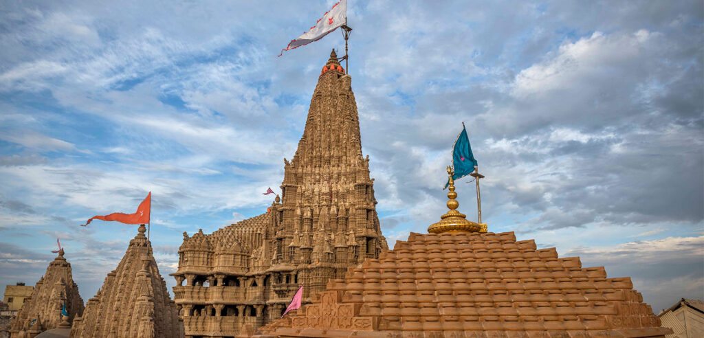 Dwarkadhish-Temple-knowexact