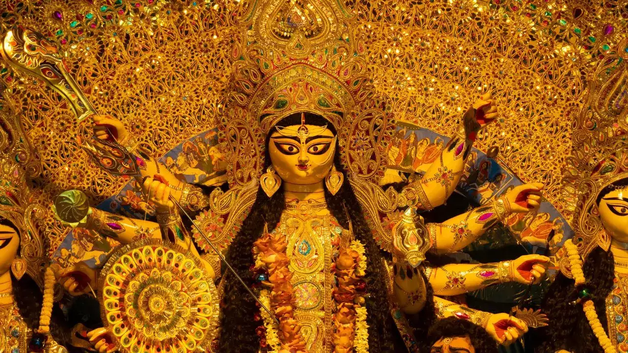 maa-durga-poojan-knowexact