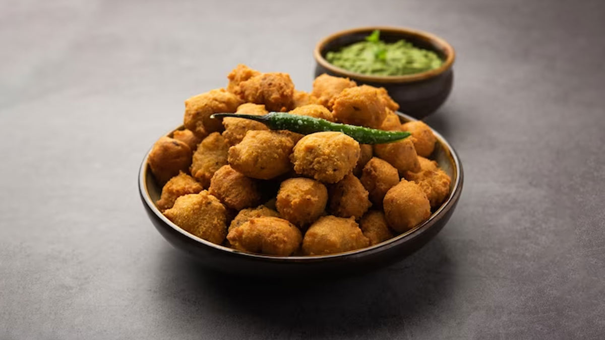 moong-dal-mangode-monsoon-snack